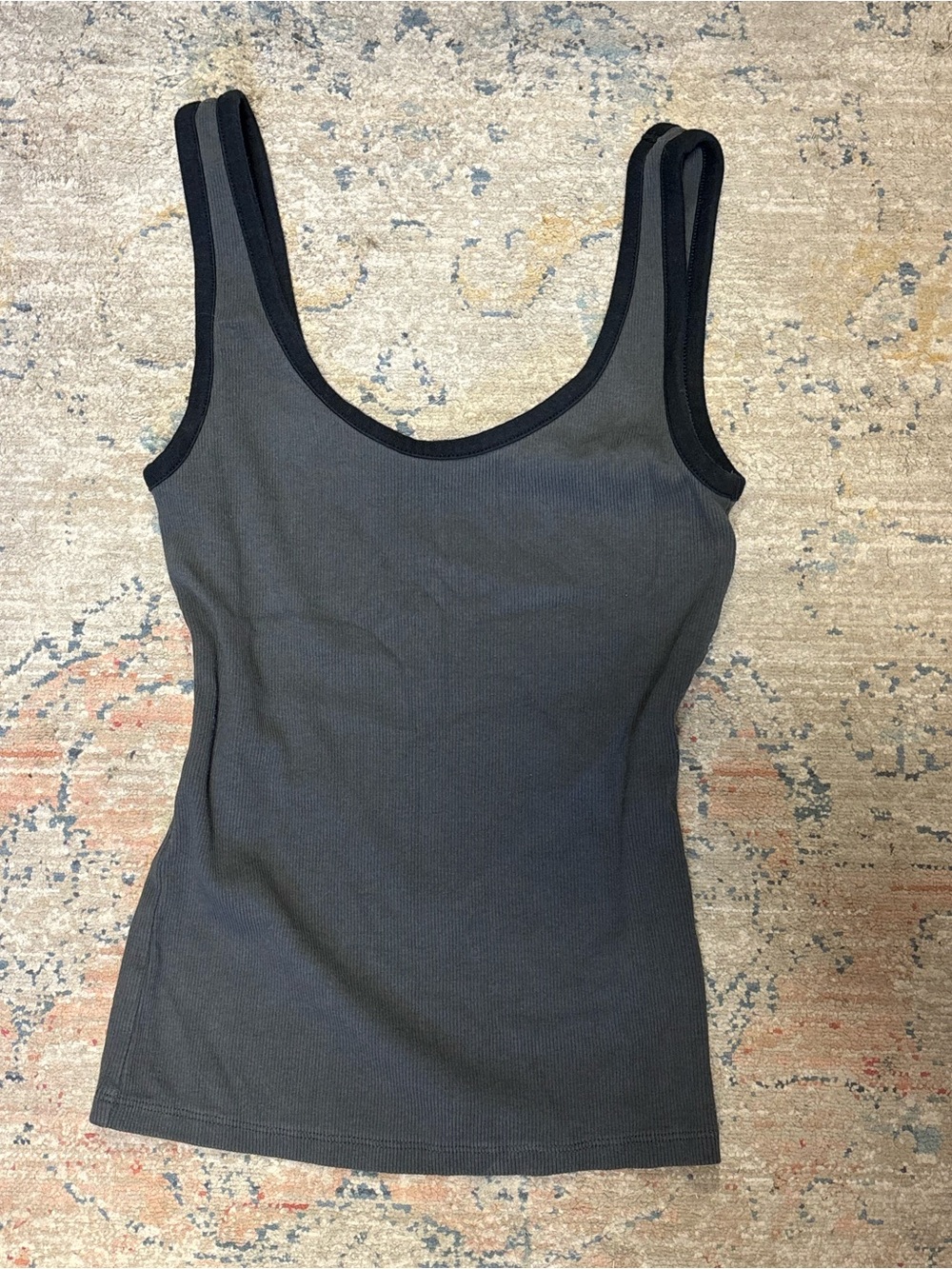 Women’s Gray Ribbed Scoop Neck Tank Top